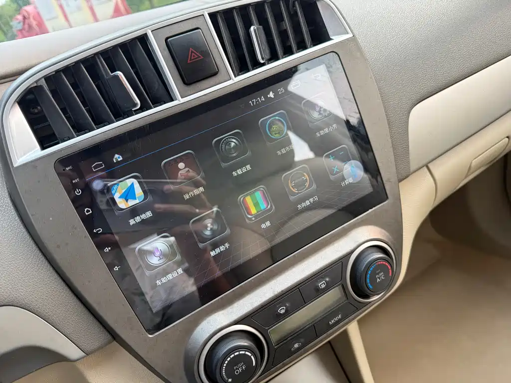 Nissan Sylphy 2017 — фото 21