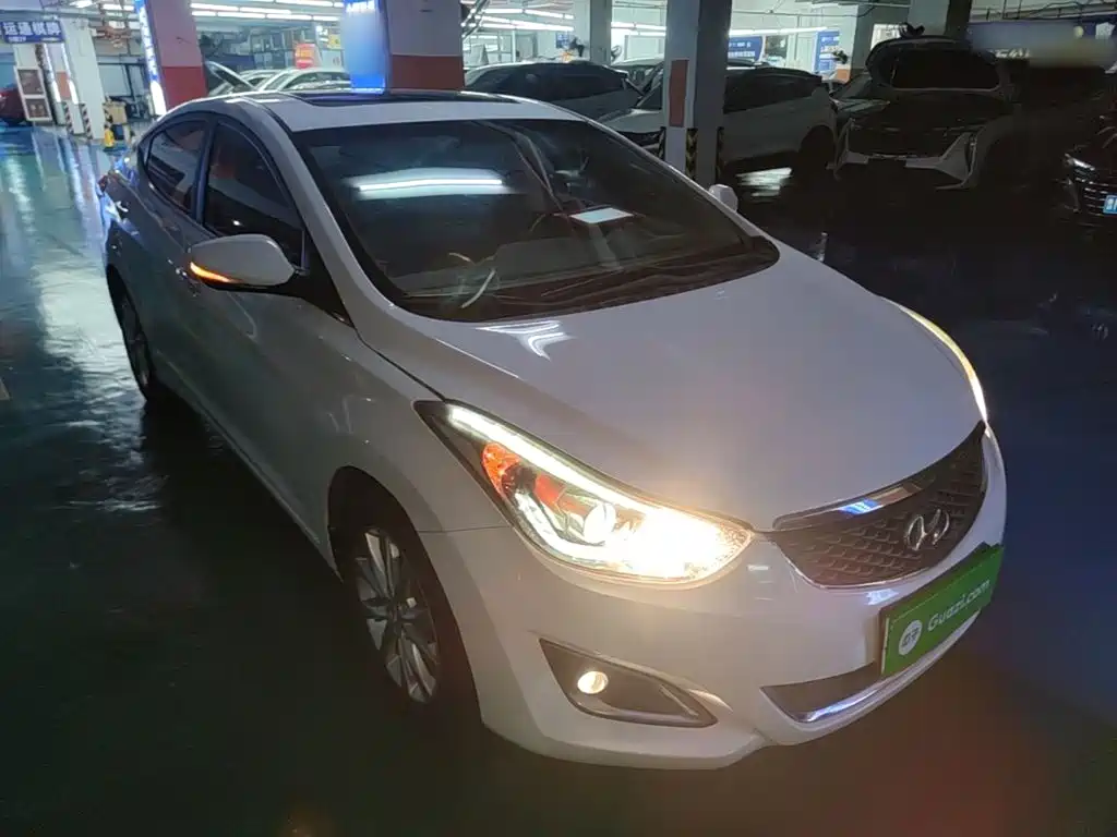 Hyundai Elantra 2018