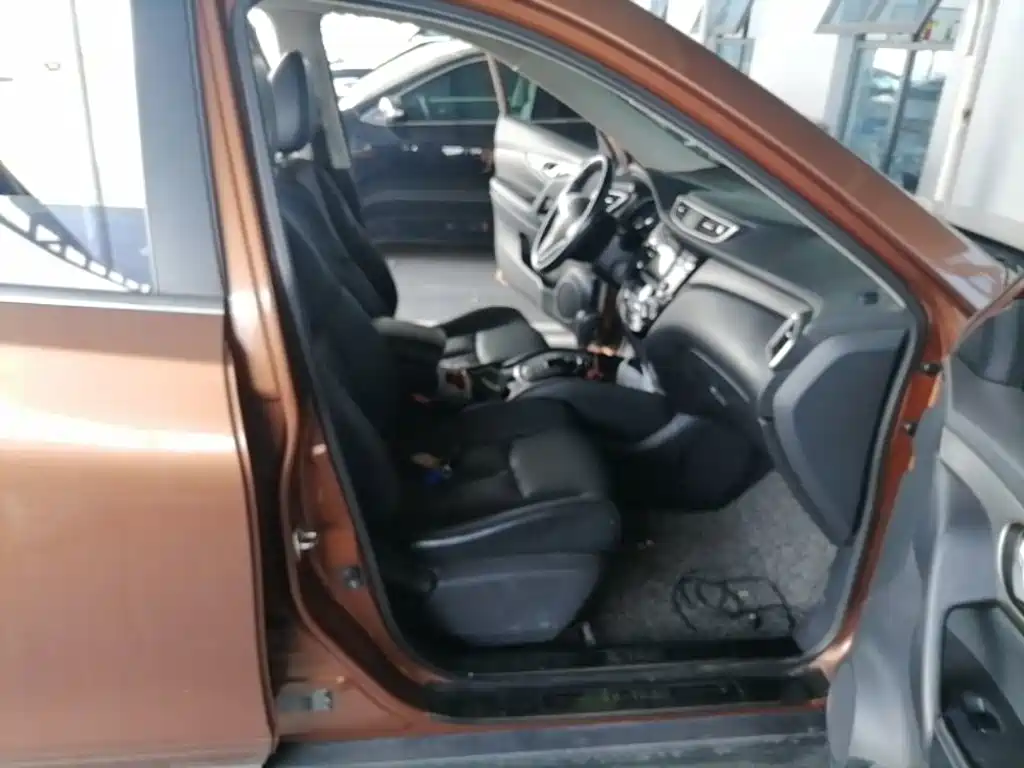 Nissan X-Trail 2014 — фото 11