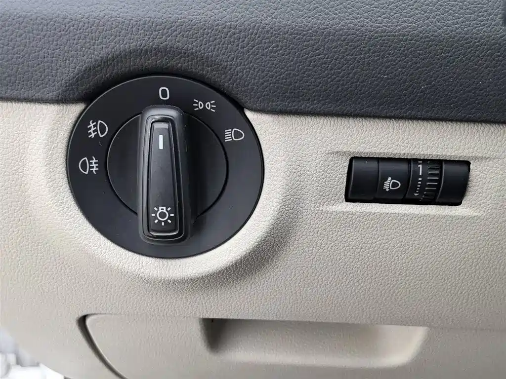 Skoda Octavia 2014 — фото 21