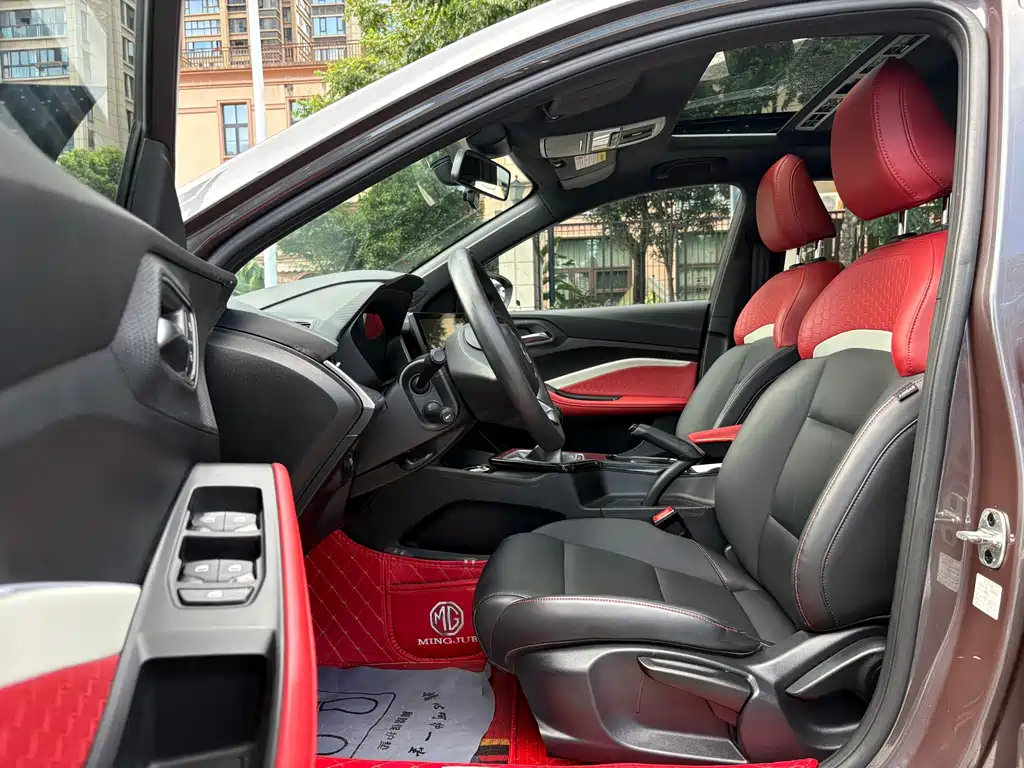 MG MG5 2021
