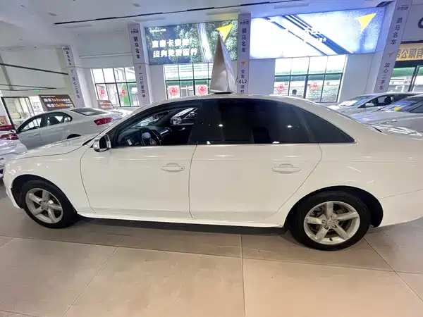 Audi A4L 2013