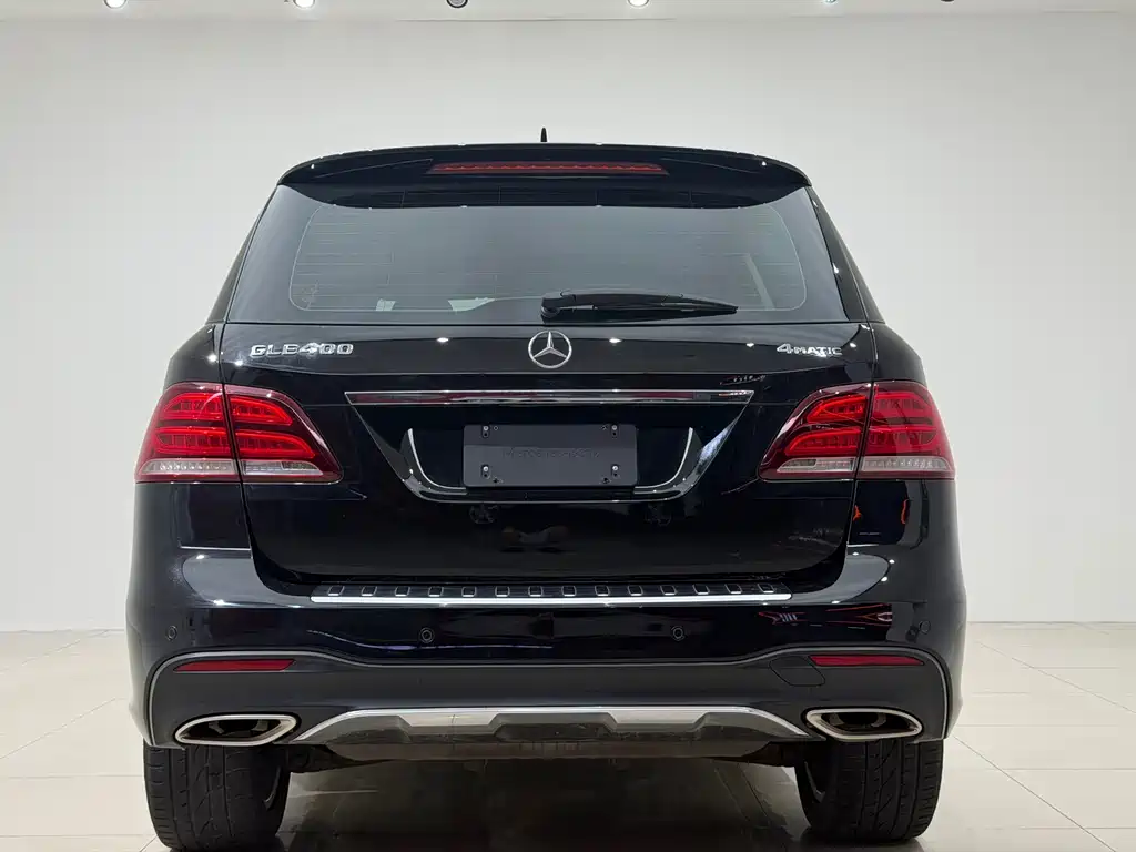 Mercedes-Benz GLE 2017 — фото 13