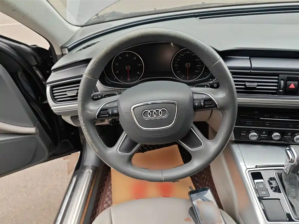 Audi A6L 2014 — фото 11