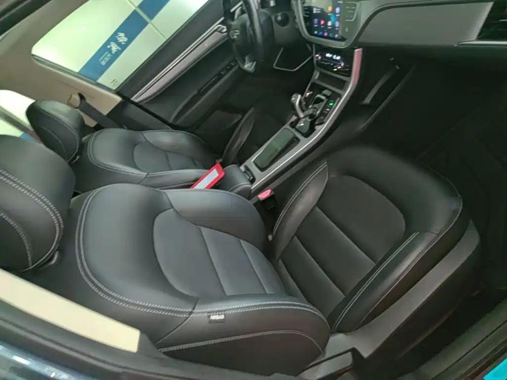 Geely Emgrand GS 2019 — фото 25