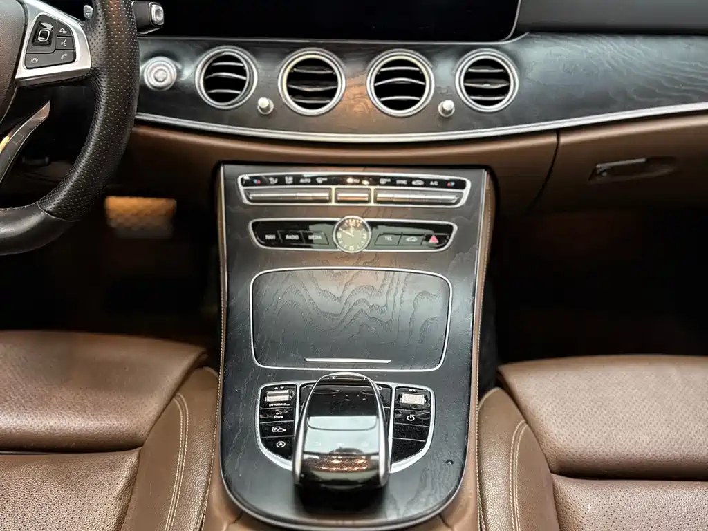 Mercedes-Benz E-Class 2018 — фото 6