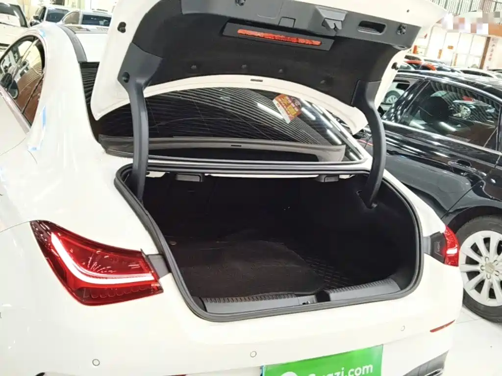 Mercedes-Benz CLA 2024 — фото 19