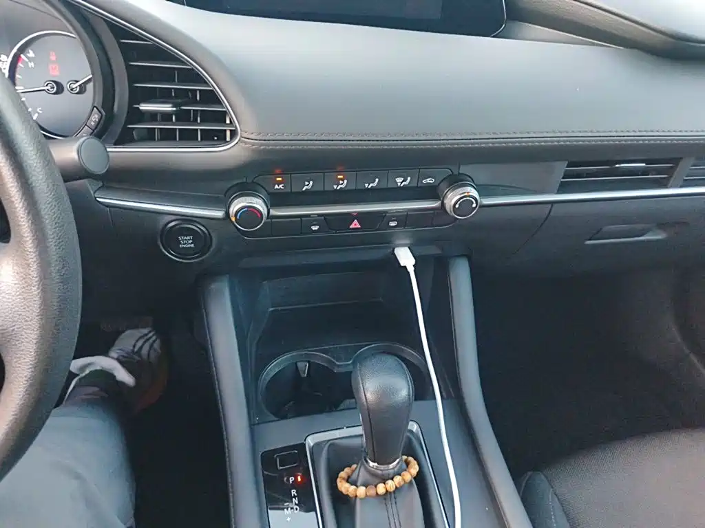 Mazda 3 Axela 2023