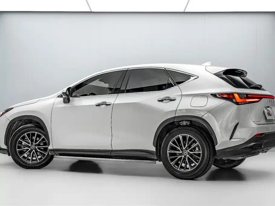 Lexus NX 2023 — фото 7