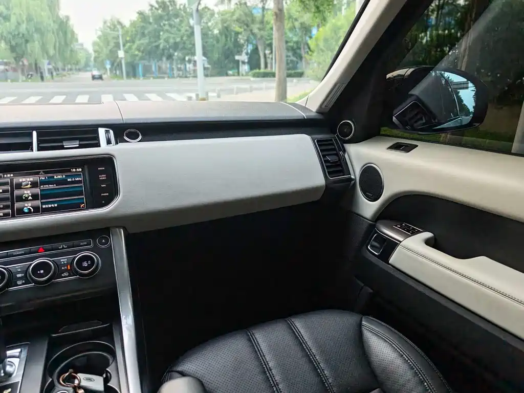Land Rover Range Rover Sport 2014 — фото 15