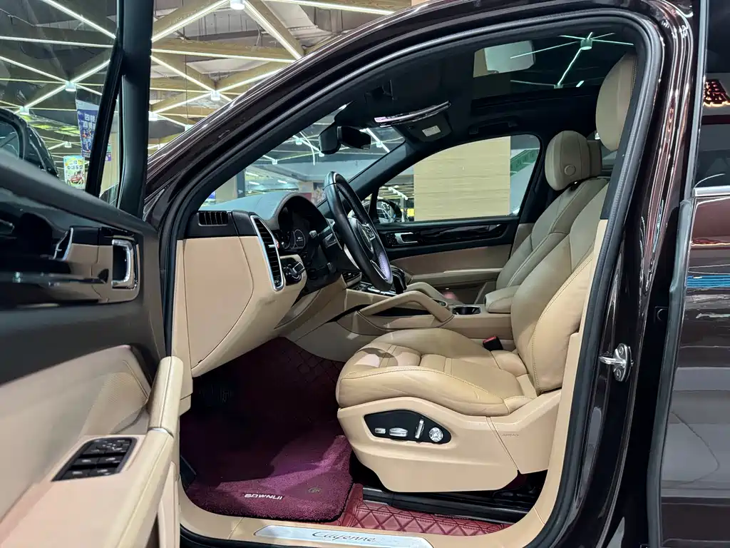 Porsche Cayenne 2020