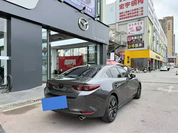 Mazda 3 Axela 2024