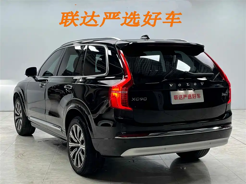 Volvo XC90 2023 — фото 26