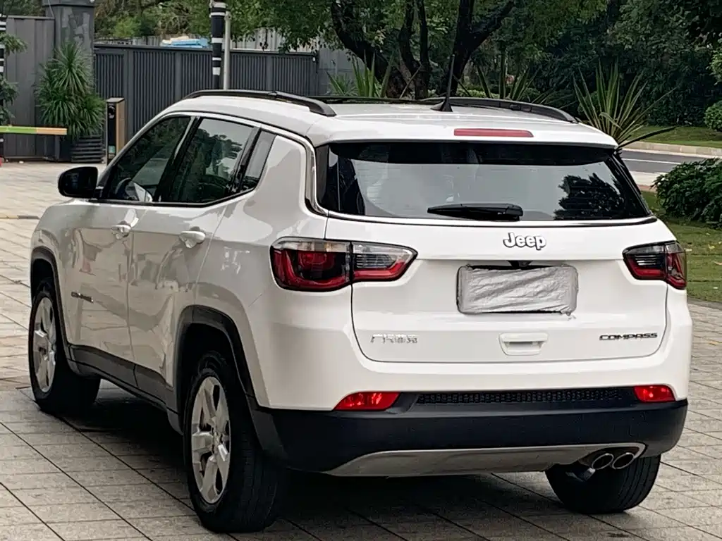 Jeep Compass 2020 — фото 9
