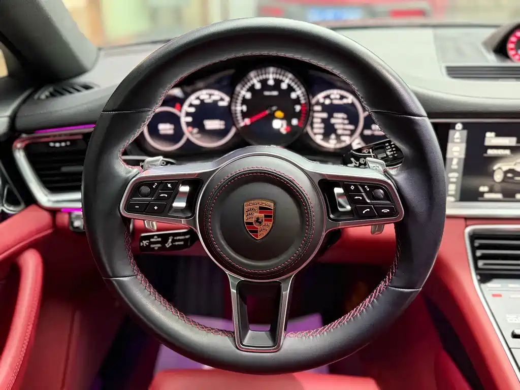 Porsche Panamera 2017 — фото 14