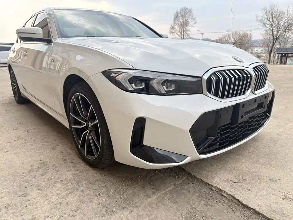 BMW 3 Series 2023