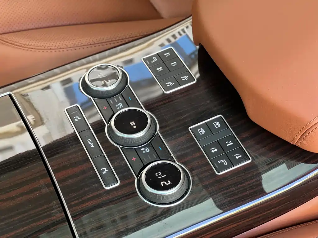Land Rover Range Rover 2015 — фото 16