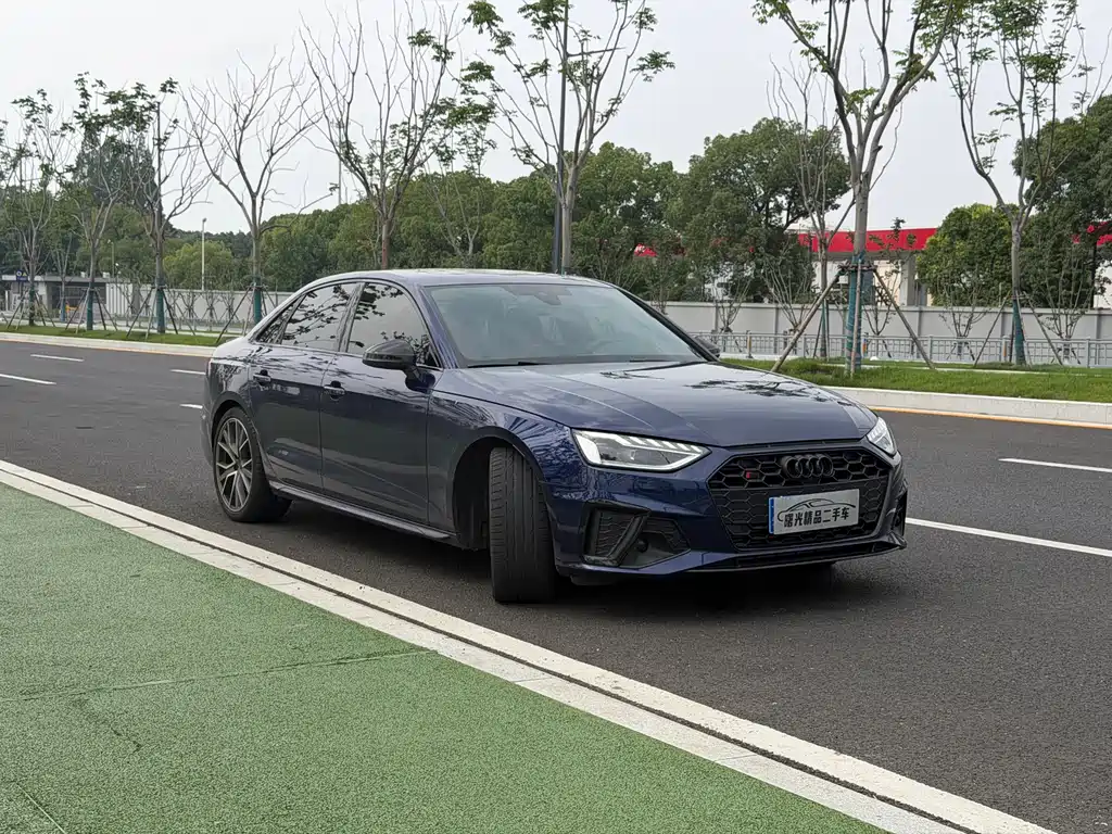 Audi S4 2024
