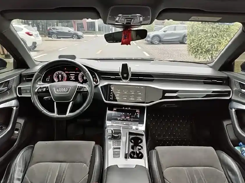 Audi A6L 2019 — фото 5