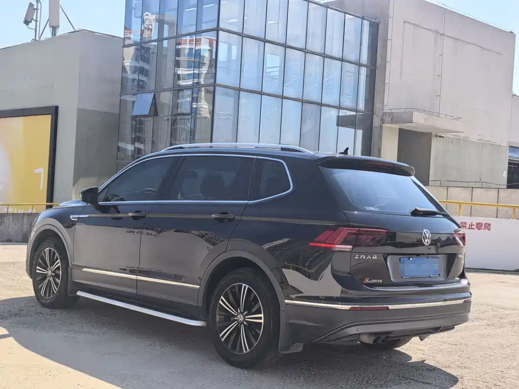 Volkswagen Tiguan L 2017