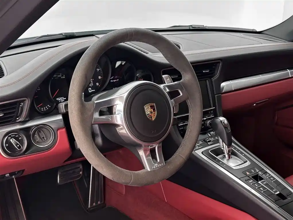 Porsche 911 2015 — фото 11