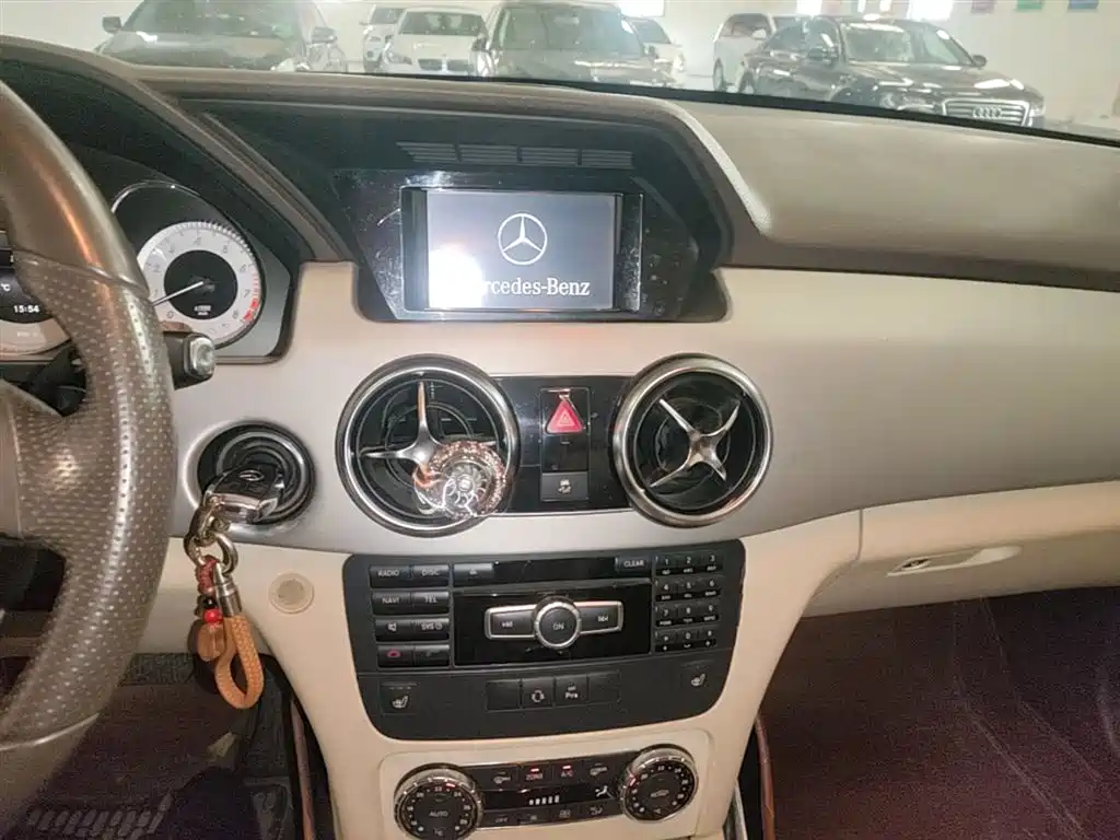 Mercedes-Benz GLK-Class 2014 — фото 13
