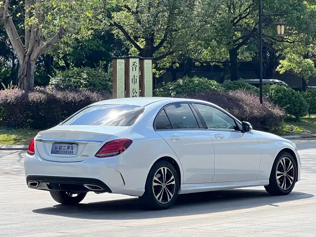 Mercedes-Benz C-Class 2018 — фото 16