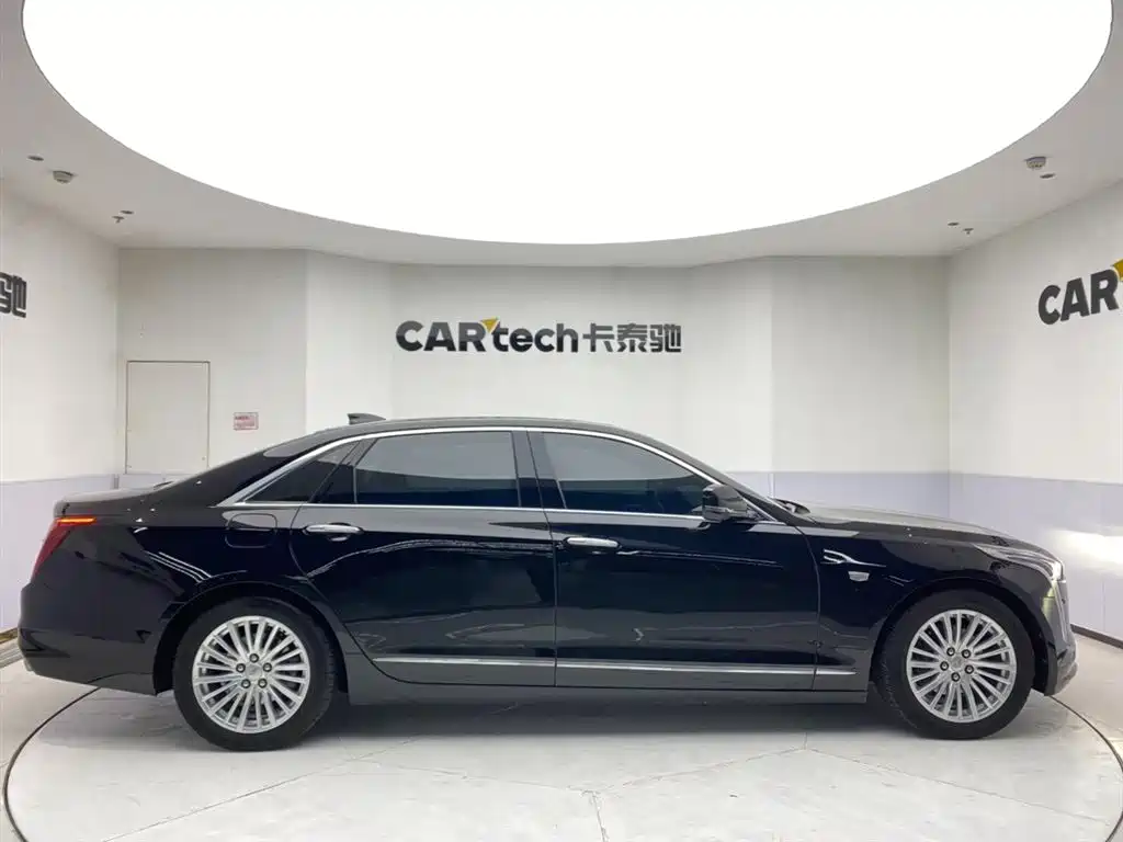 Cadillac CT6 2022 — фото 4