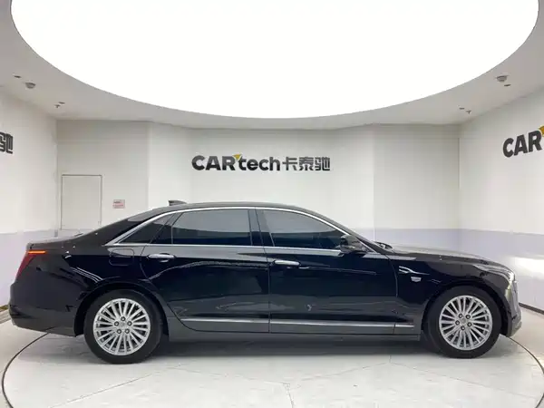 Cadillac CT6 2022