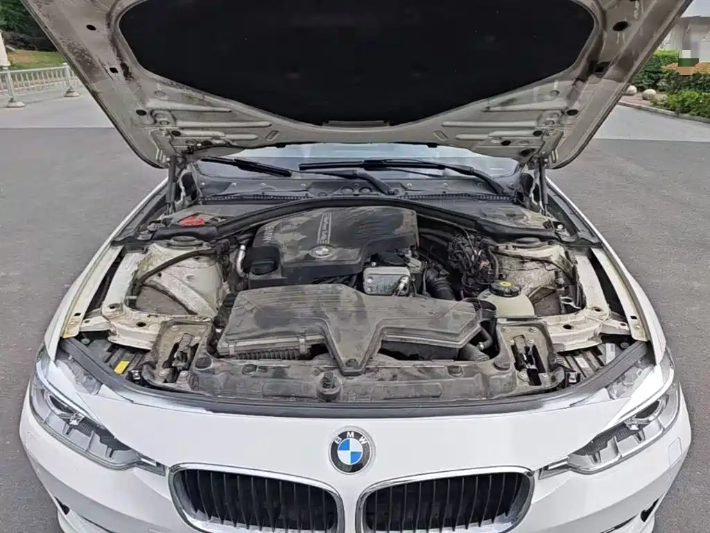BMW 3 Series 2014 — фото 20