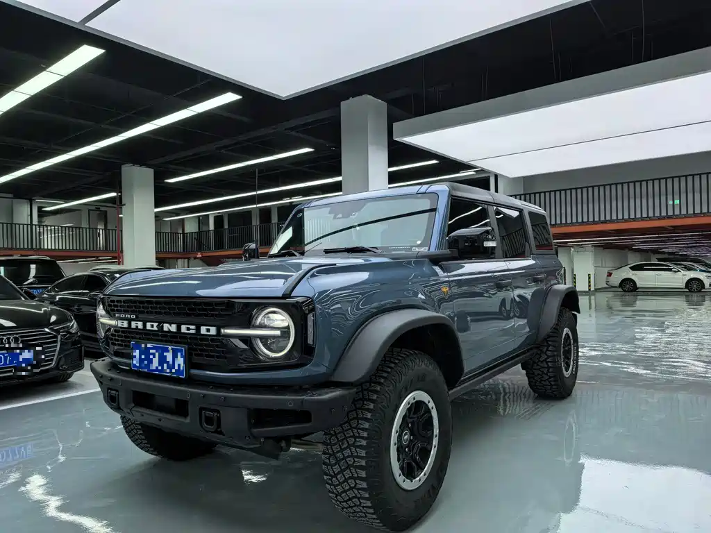 Ford Bronco 2024 — фото 1