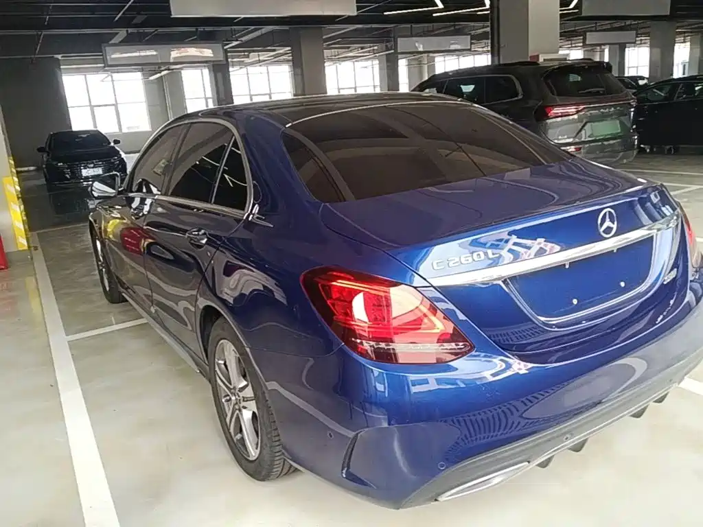Mercedes-Benz C-Class 2021