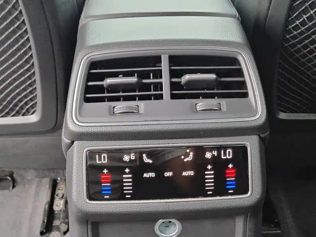 Audi A6L 2021 — фото 18
