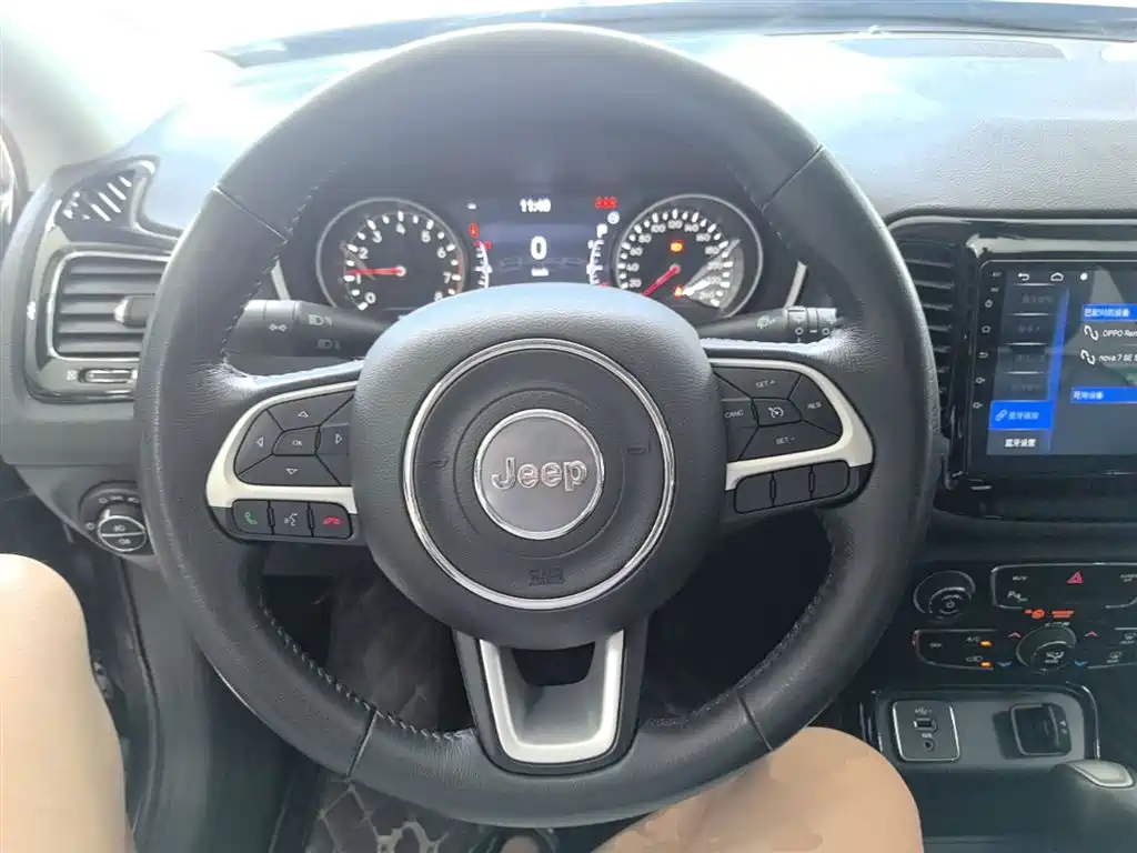 Jeep Compass 2019 — фото 11