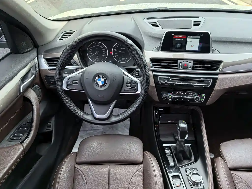 BMW X1 2018 — фото 14