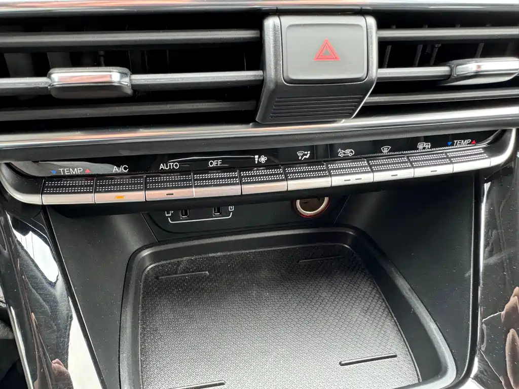 GAC Trumpchi GS4 2023 — фото 20