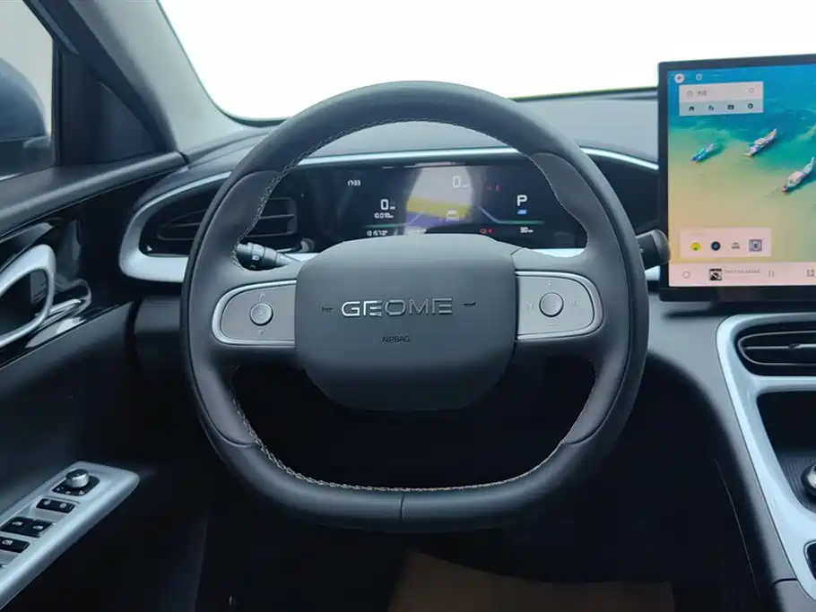 Geely Galaxy Starwish 2025 — фото 15