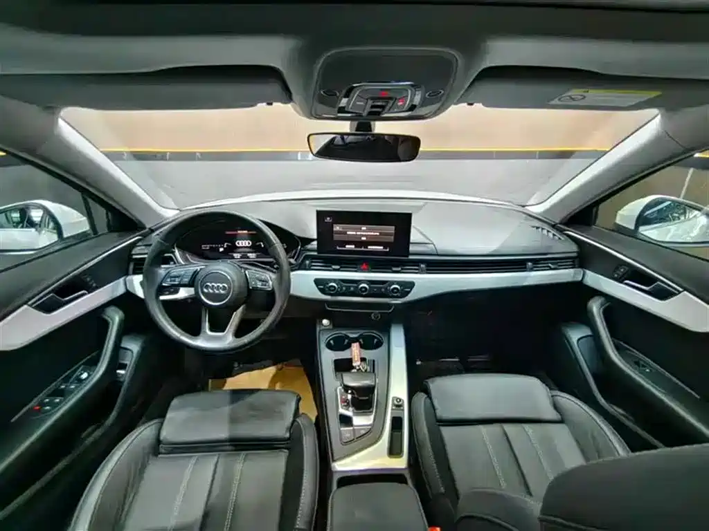 Audi A4L 2020