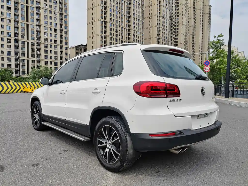 Volkswagen Tiguan 2015 — фото 4