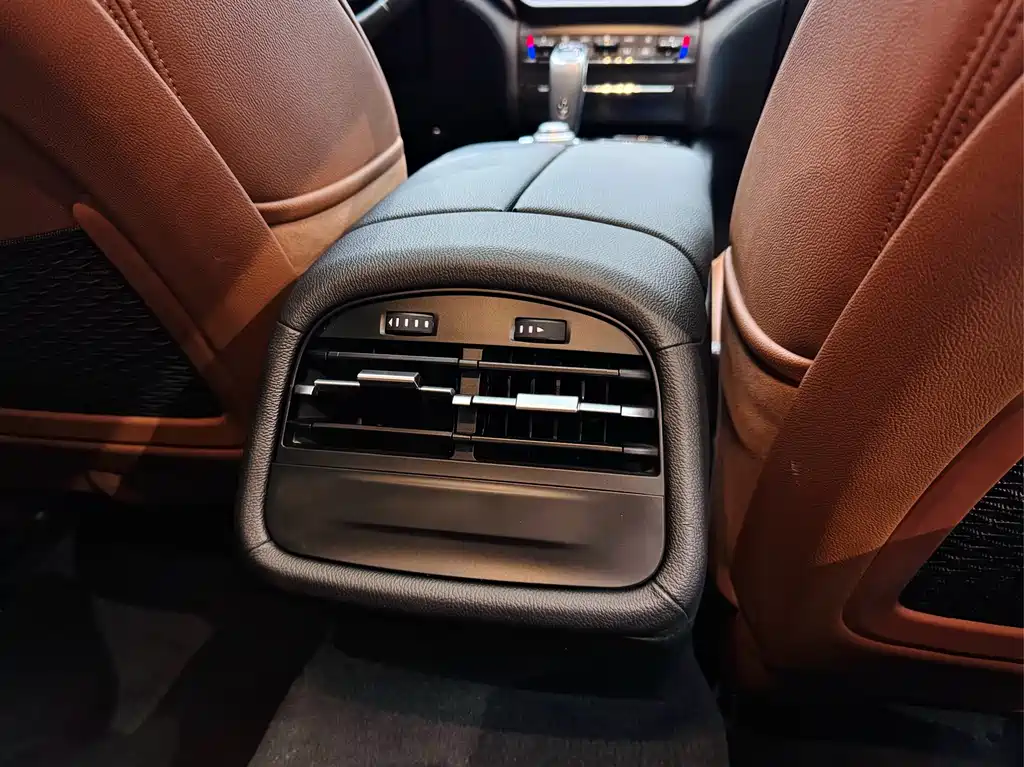 Maserati Ghibli 2022 — фото 17