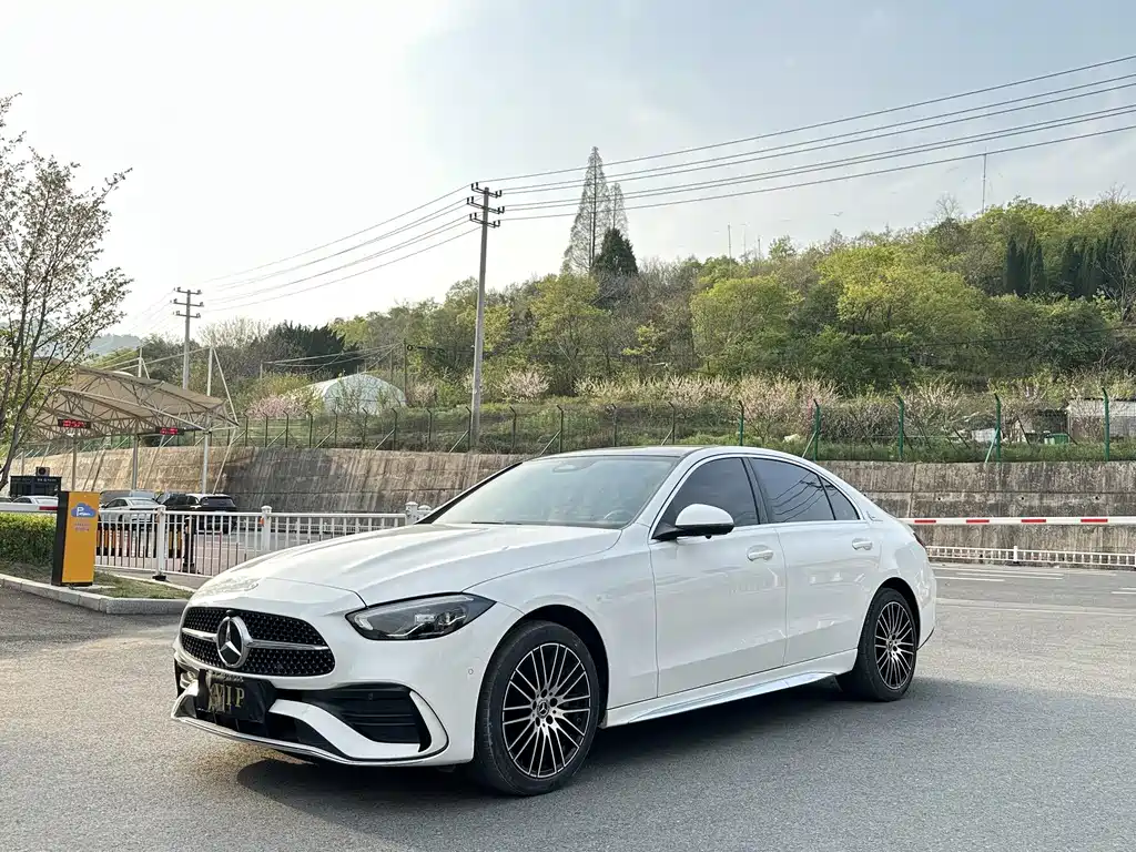 Mercedes-Benz C-Class 2023 — фото 1