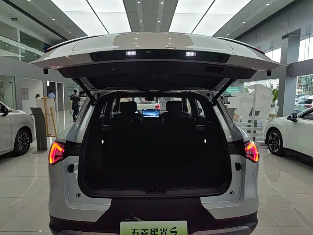 Wuling Starlight S 2025 — фото 19