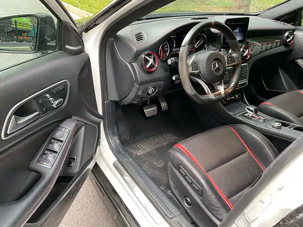 Mercedes-Benz GLA AMG 2017