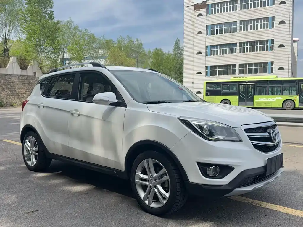 Changan CS35 2018 — фото 3