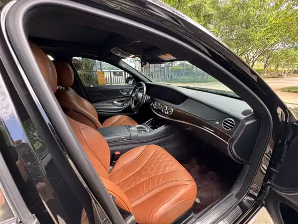 Mercedes-Benz Maybach S-Class 2020
