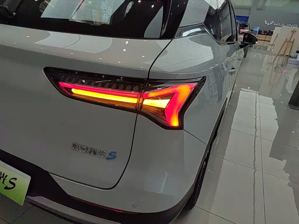 Wuling Starlight S 2025 — фото 8