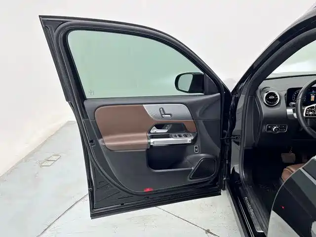 Mercedes-Benz GLB 2020 — фото 23