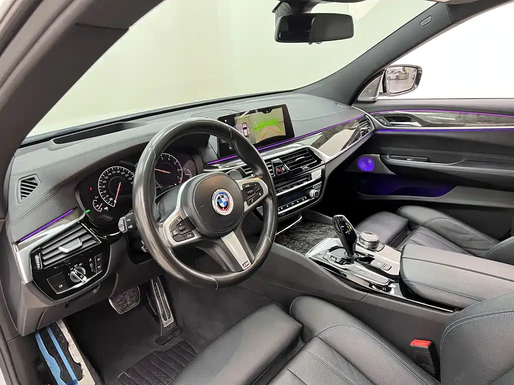 BMW 6 Series GT 2019 — фото 13