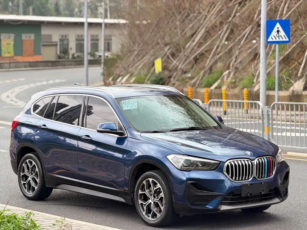 BMW X1 2021 — фото 3