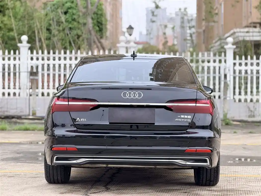Audi A6L 2023 — фото 22